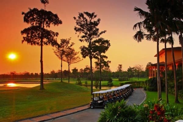 Thai Country Club championship course Bangkok golf holiday